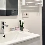 Aquavista - Pied Dans L'eau & Pool Apartamento *
