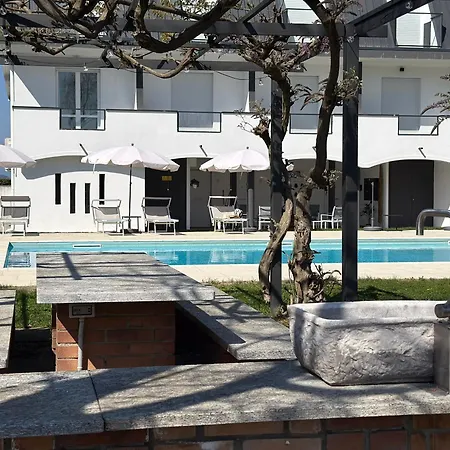 Apartament Aquavista - Pied Dans L'eau & Pool Castelletto sopra Ticino